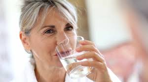 8 medidas que ajudam a beber mais água