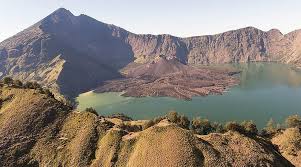 Monte Rinjani, onde Juliana Marins morreu, registou 180 acidentes e 8 mortes em 5 anos (uma delas de um português)